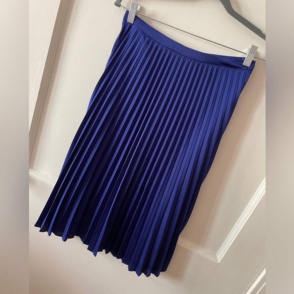 BLUE SLIKY SKIRT